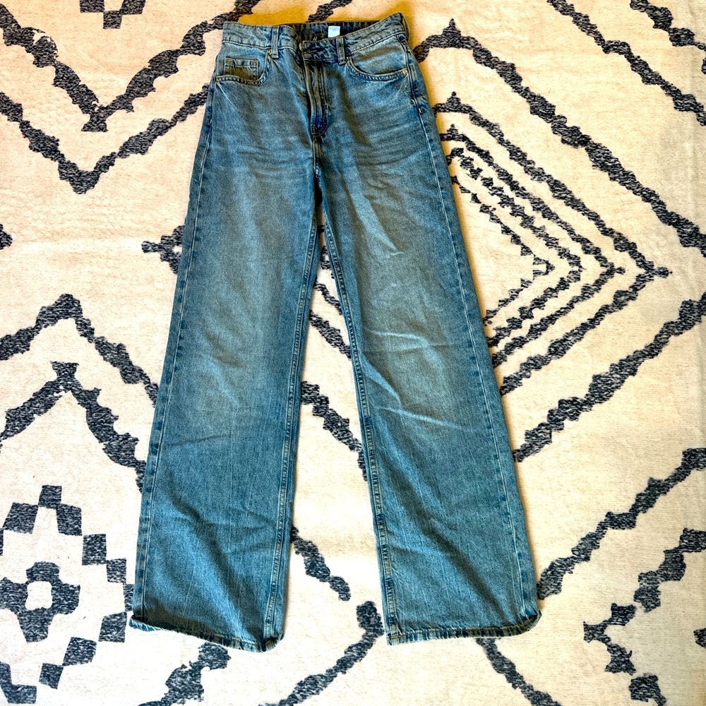 H&M jeans with no rips. size 2